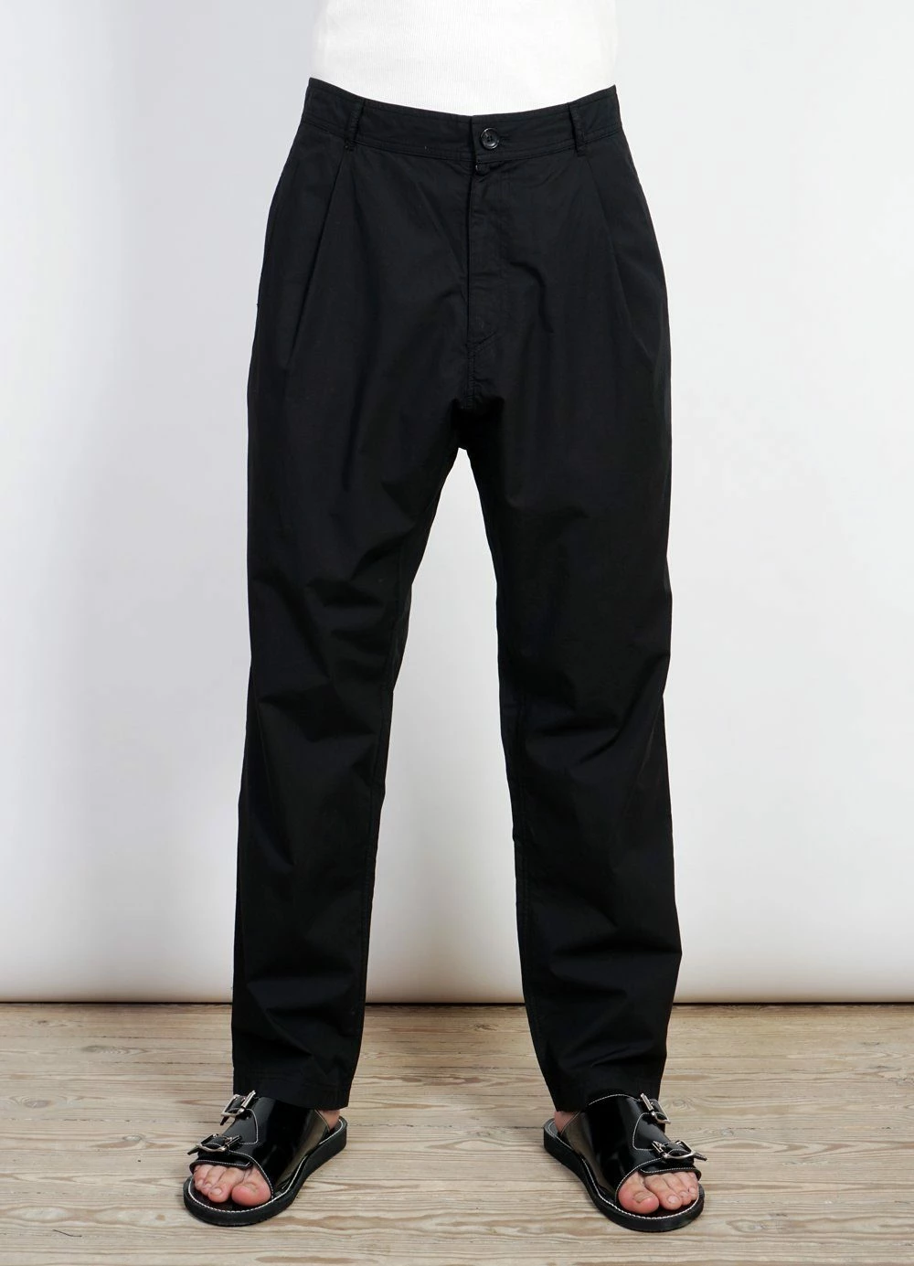 HANSEN GARMENTS EIGIL | Light Wide Cut Summer Trousers | Black - Image 2