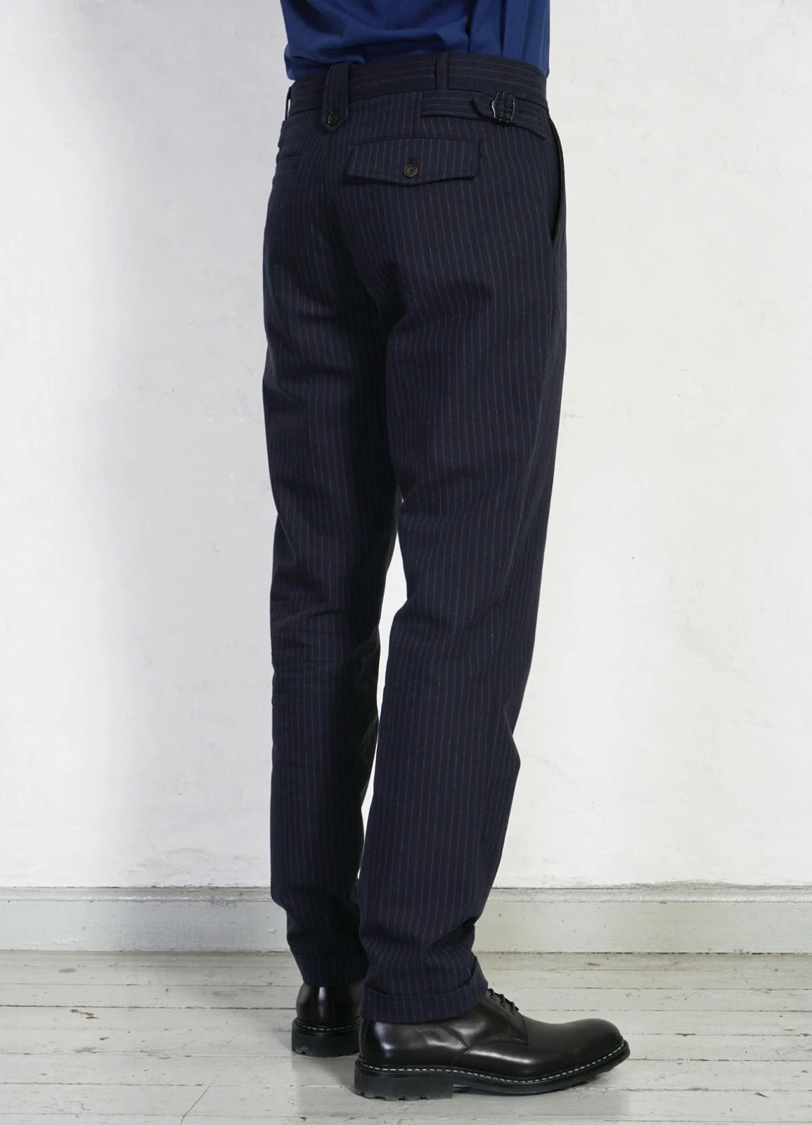 HANSEN GARMENTS FINN | Side Buckle Regular Trousers | Blue Pin - Image 3